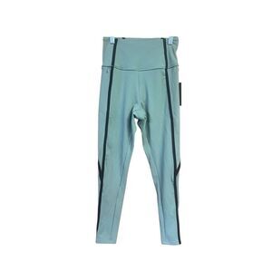 Danskin Womans Athletic Pants Sz XS NWT